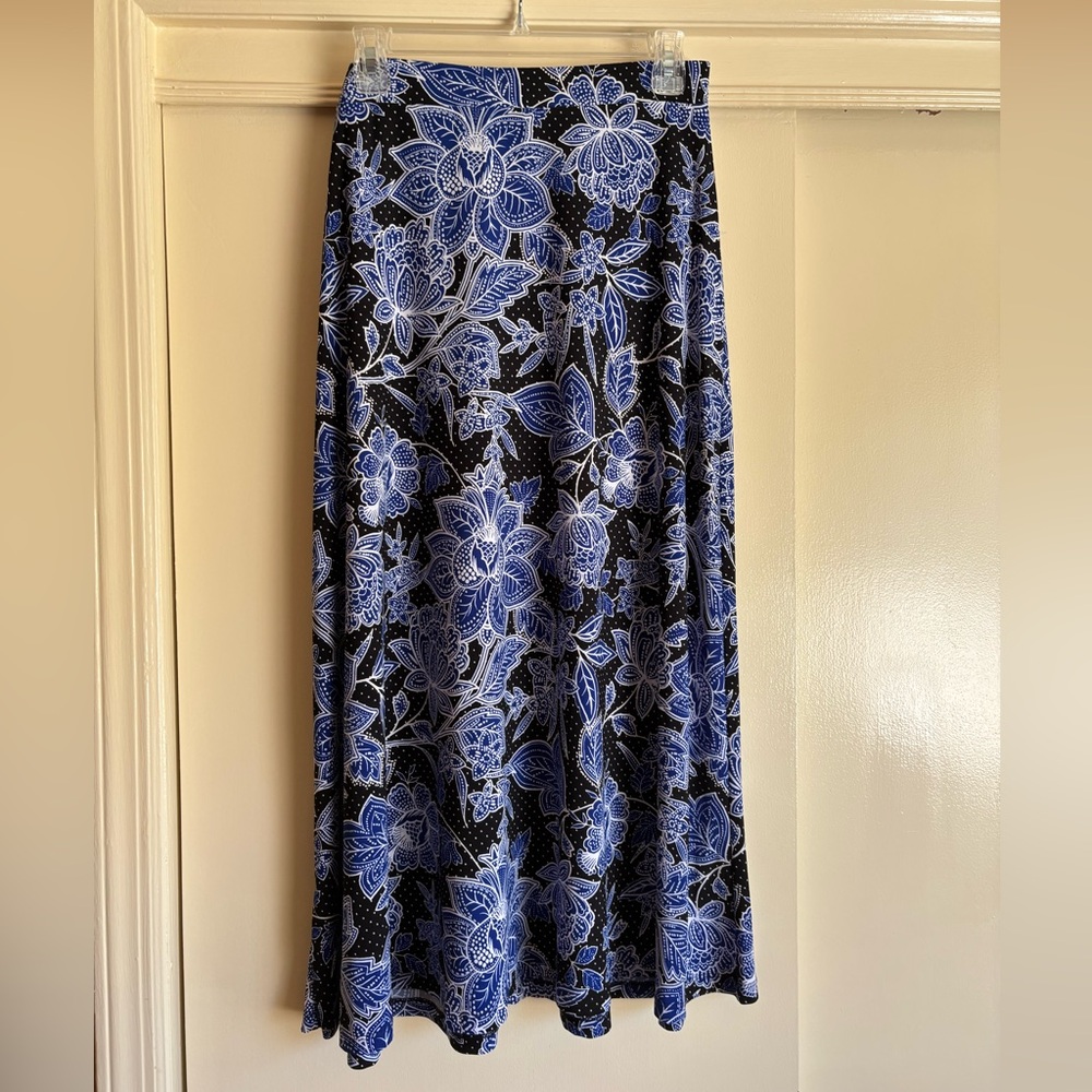Evan Picone Blue and Black Floral Maxi Skirt